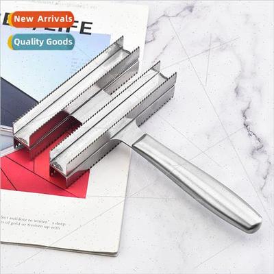 Cow Horse Wool Serrated Comb Scratch & Stop Itch Double Head