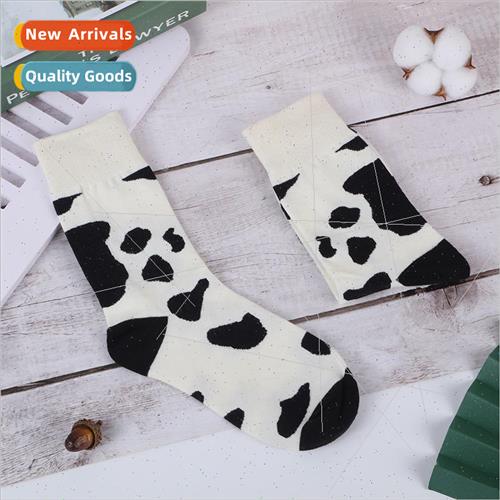 Cartoon cute cow pattern mid-calf socks Japan and Korea blac