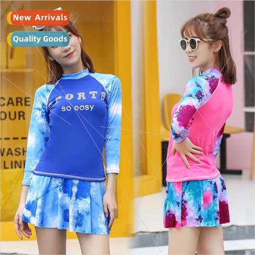 The new split swimsuit dress sports belly-shading thin women