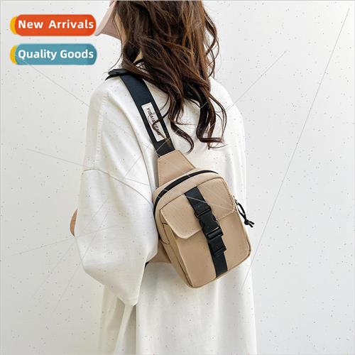 New high value simple small satchel men and women chest bag