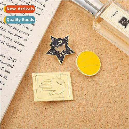 Anime  jojo gesture brooch palm metal badge pin plating