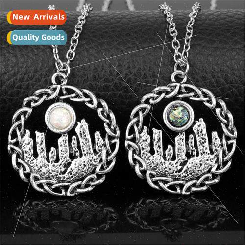 New Irish Celtic Knot Necklace Creative Vintage Mountain Pen