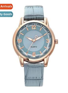 Quartz Womens Watches Two-color Dial Belt Womens Watches Cre