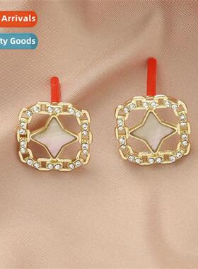 2021 Europe and  Uned States jewelry retro nd fan earrings f