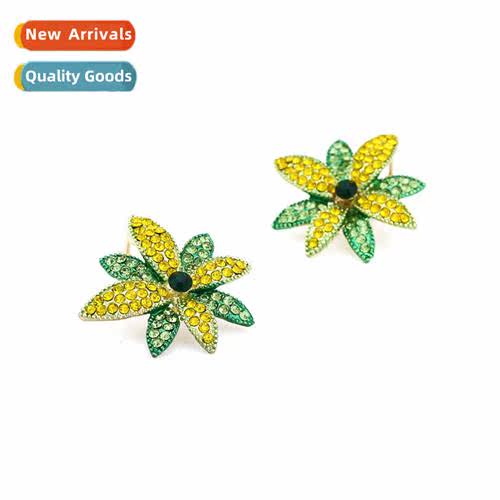 simple  fresh inlaid colorful diamds green flowers earrings