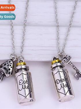 Alice in Wderland couple necklace persaly bottle mushroom pe