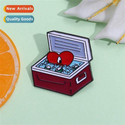 Japanese anime peripheral metal brooch creative carto rmos m