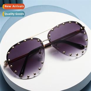 Retro Double Edge Small Sungla Cut Fragrance Rivet 2022 Beam