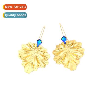 exaggerated cold wind gold large leaves ear hooks niche desi