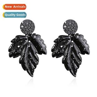 versatile simple lacquer maple retro Korean earrings style