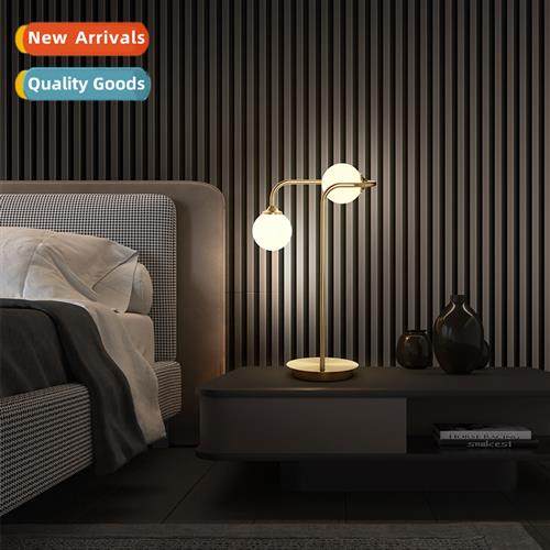 Post-modern table lamp creative persaly light luxury living