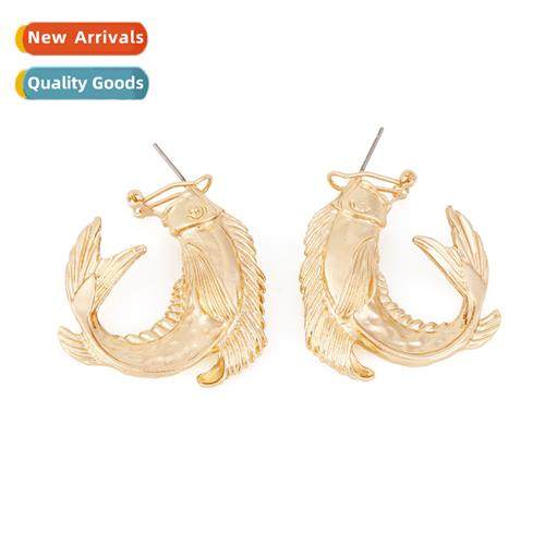 ZA new retro bohemian carved metal fish earrings exaggerated