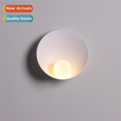 Scinavian minimalist bedroom bedside lamp corridor entrance
