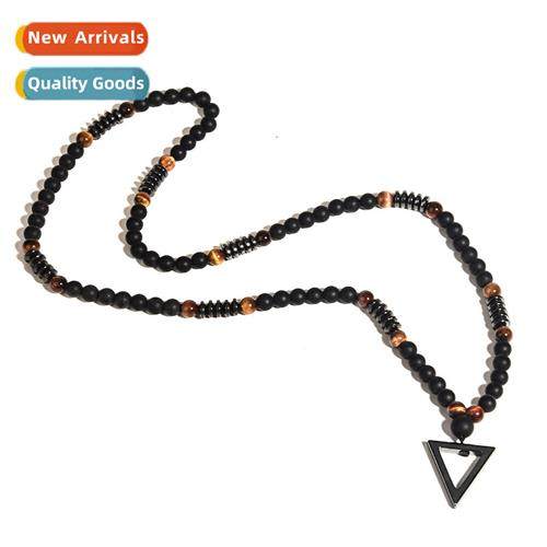 Product triangle pendant pendant persalized minimalist jewel