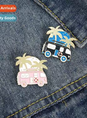 Creative RV Outdoor Touring Car Brooch Cocut Tree Badge Anti