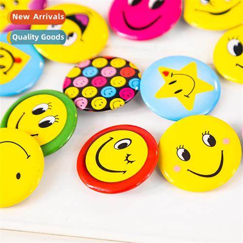Carto Smile Service Badge Diameter 3cm Smiley Badge Parent-C