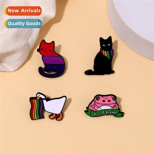 New carto creative small animal alloy brooch cute duck gripp