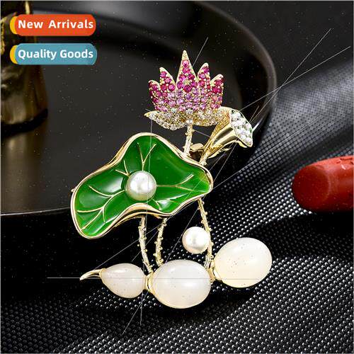 Elegant exquise good luck lotus brooch classic high-grade