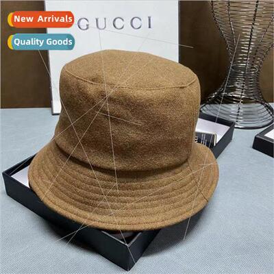 Autumn winter  monochrome basin cap wool tweed material fish