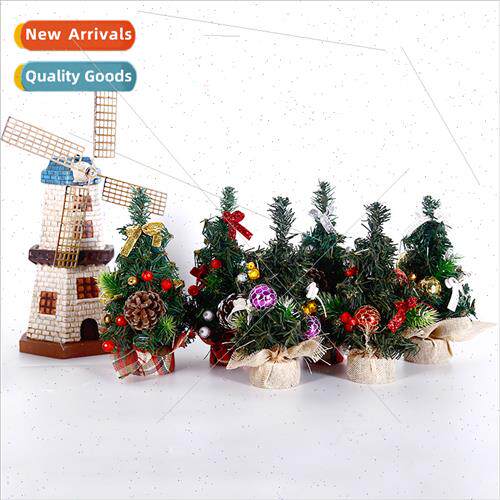 Mini desktop Christmas e 20cm holiday family dress up atmosp