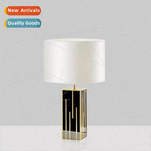ght luxury post-modern minimalist black hardware table lamp