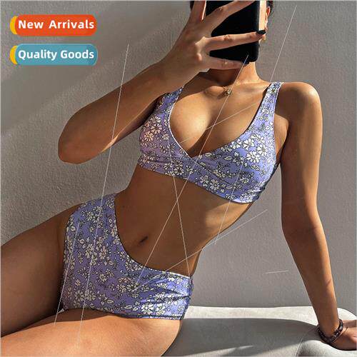 2022 New EuropeV Neck Floral Print Sexy Bikini High Waist Se