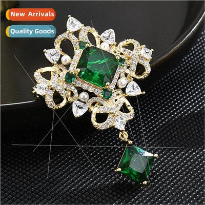 Vintage green flower brooch men women ins su corsage green w