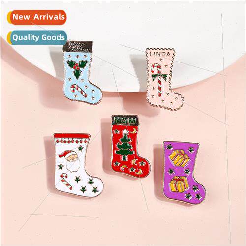 Creative new cartoon cute sleigh Christmas stocking brooch a