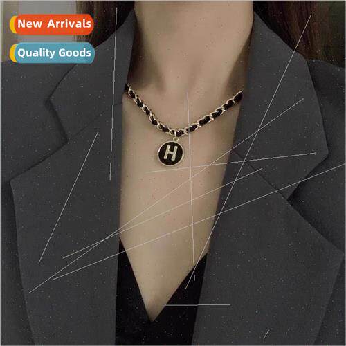 H letter round sign pendant necklace women chain necklace pr