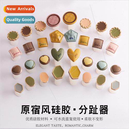 2020 new finger splter nail tools toenail silicone separator