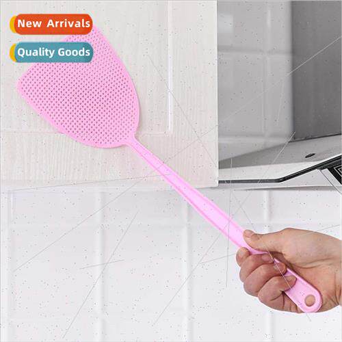 Dazzle color long handle large plastic fly swatter manual mo