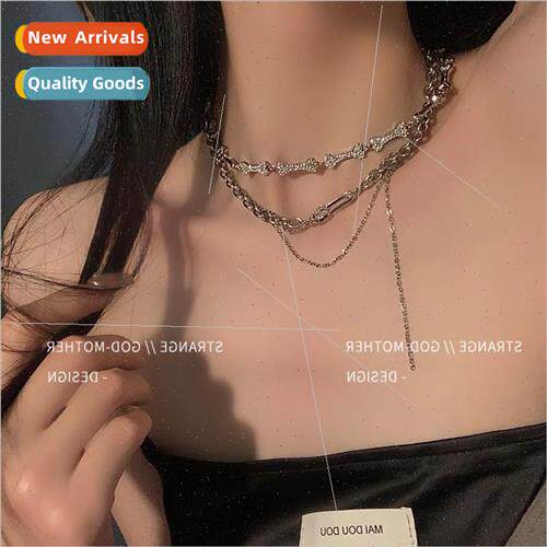 Korea Fashion mple Diamond Bone Pendant Necklace Metal Textu