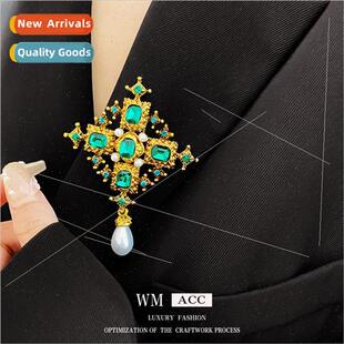 Green diamond pearl brooch wh diamonds Europe corsage jewelr