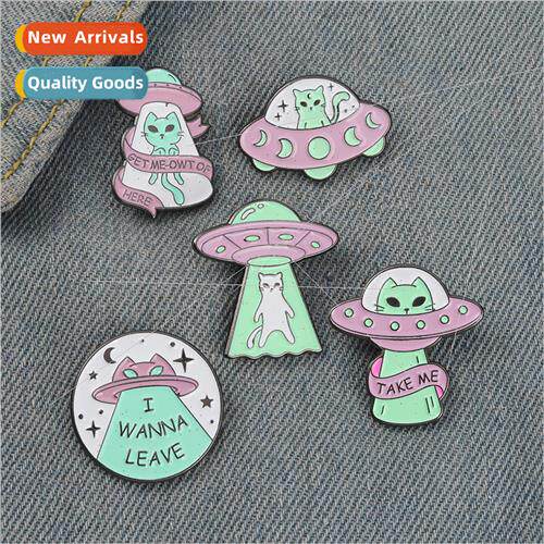 New alloy letter brooch creative cartoon spaceship paint bad