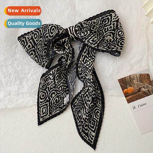 2022 Spring Autumn Summer new back to word small silk scarf