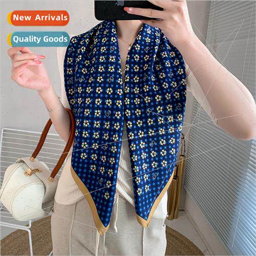 2021 spring French silk scarf retro female fashion small flo