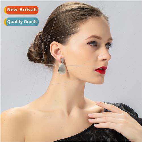 Europe small delicate earrings hundred match drop-shaped bru