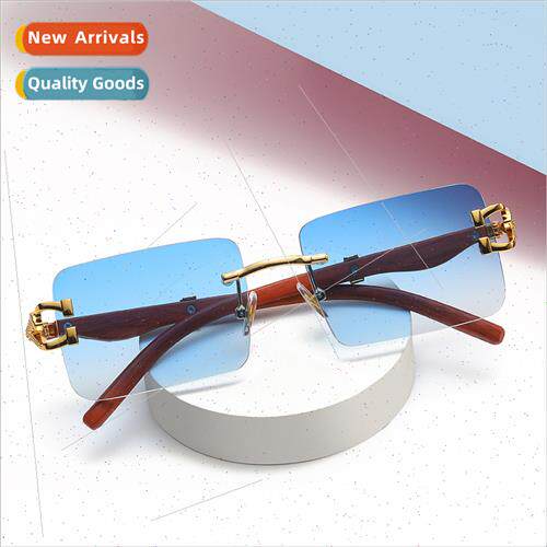8032 Wood grain temples square frame sunglasses 2023 persona
