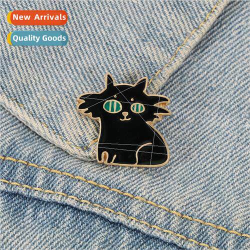 Creative couple brooch summer female cat cute Japan cartoon