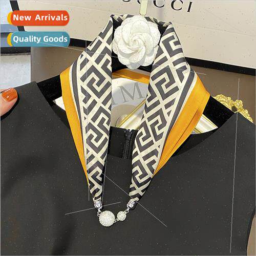 Celebry small scarf magnetic clasp rhinestone necklace khaki