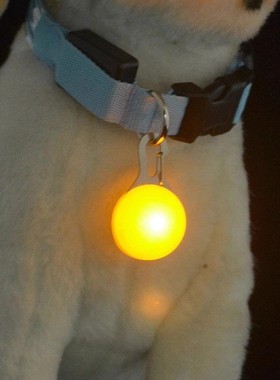 夜间警示发光项圈狗狗猫咪LDE宠物遛狗灯发亮吊坠充电狗圈颈圈