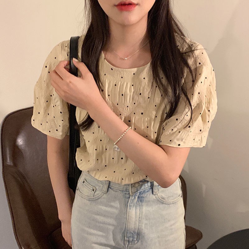 女装2021新款夏季复古简约波点小清新圆领褶皱宽松短袖衬衫上衣女在类目 女装/女士精品, 衬衫中 - 来自Buy2taobao.com提供专业的淘宝代购服务