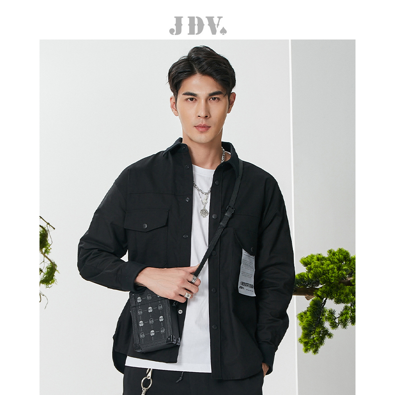 面料舒适。亲肤透气