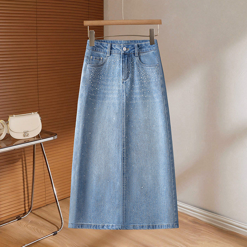 浅蓝色烫钻牛仔半身裙女2026年春秋季新款中长款高腰显瘦包臀裙子