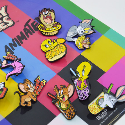 Soap Studio华纳授权动画徽章扣章扣针二次元艺术家别针可爱胸针
