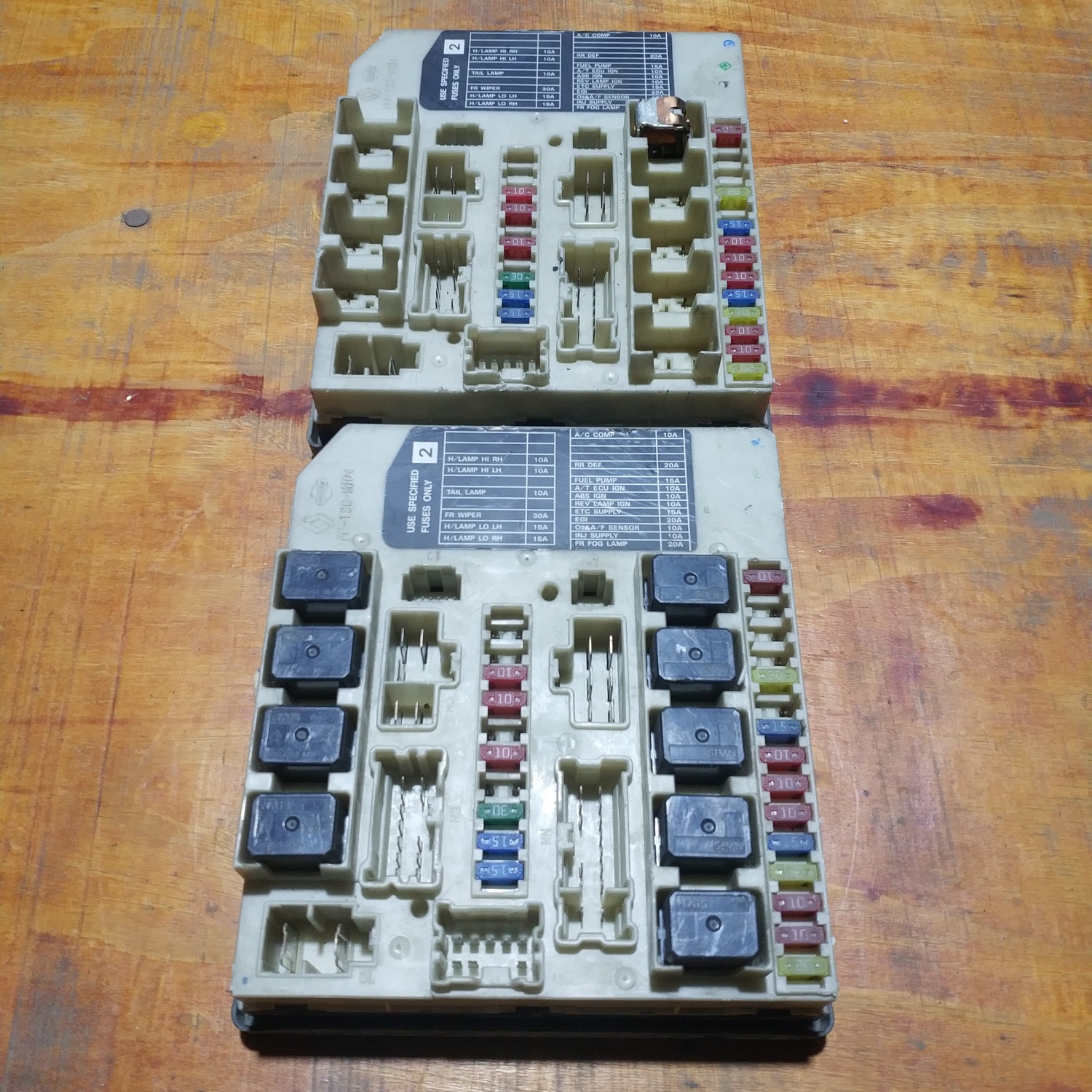 适用骐达颐达C11/G11/L10前机舱继电器盒保险丝盒模块284B7-ED000