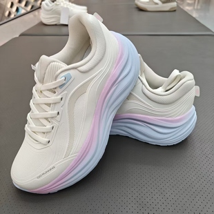 乔丹跑步鞋女款2025秋季新款革面防水减震运动女鞋QDB022254232G