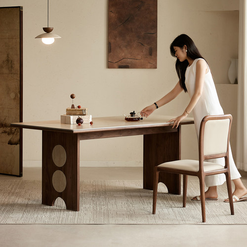 黑胡桃木洞石岩板餐桌