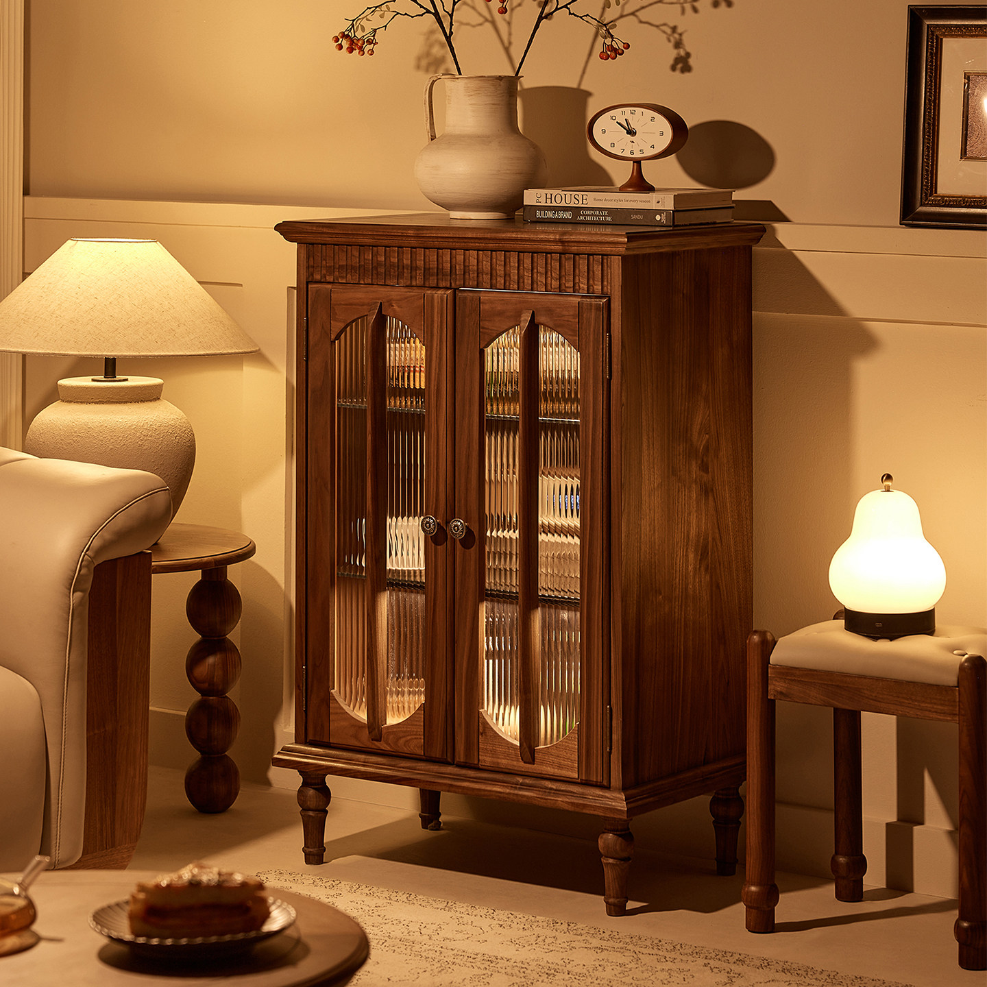 水墨兰亭黑胡桃木法式电视柜边柜