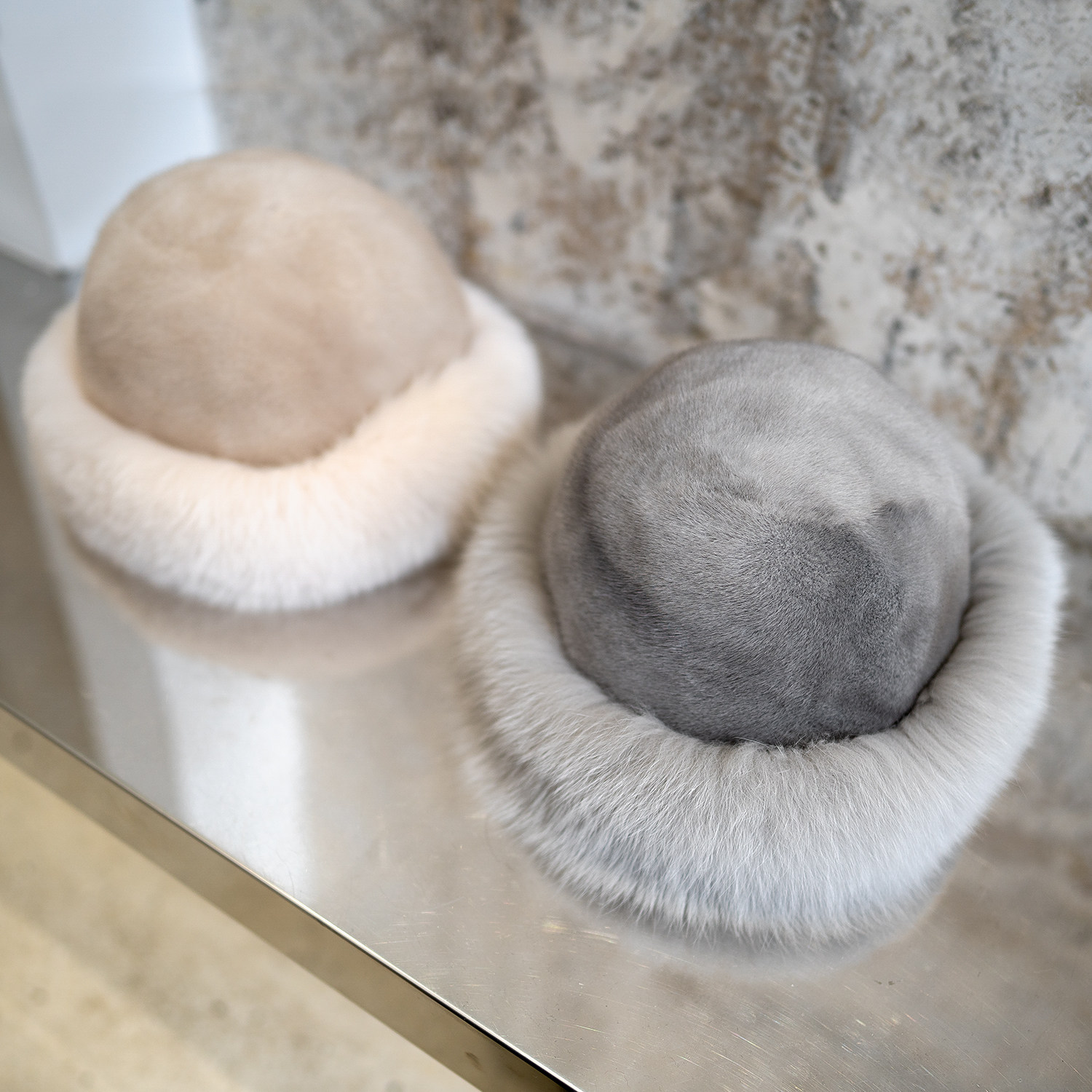 黎宿整貂帽子网红款洋气水貂整皮狐狸毛皮草帽子女士渔夫帽新款在类目 服饰配件/皮带/帽子/围巾, 帽子中 - 来自Buy2taobao.com提供专业的淘宝代购服务